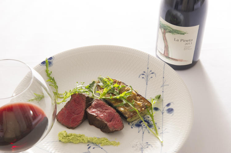 豊富なイタリアワインをお客様に合わせて