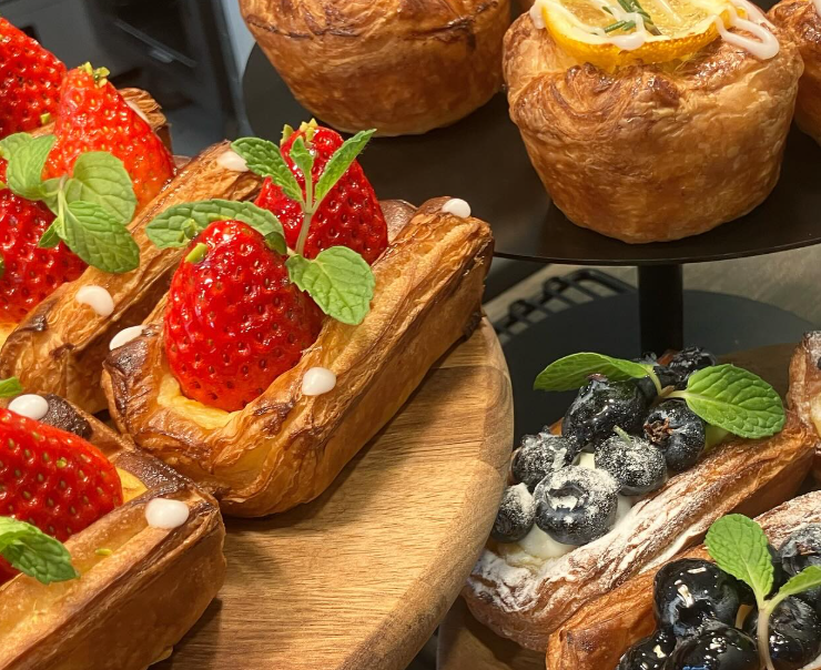 旬のおいしさをデニッシュに込めて