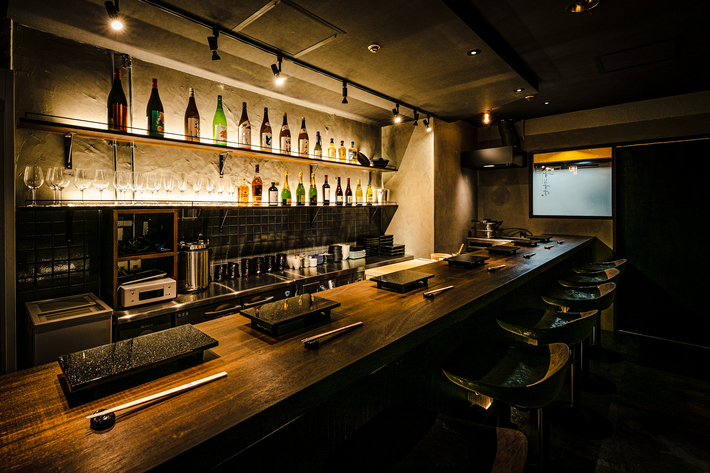 銀座線・新橋駅直結＆SL広場近くの好立地