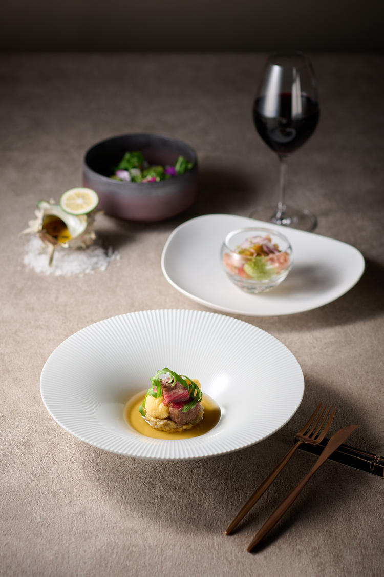 コース料理は毎月メニューが替わります♪