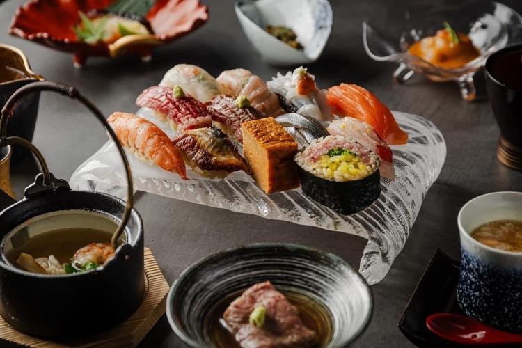 和食・鮨・肉割烹など多彩な業態を展開