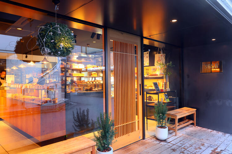 代々木八幡駅から徒歩1分◎