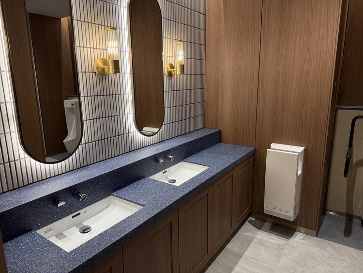 流石商業ビル！お手洗いも綺麗です