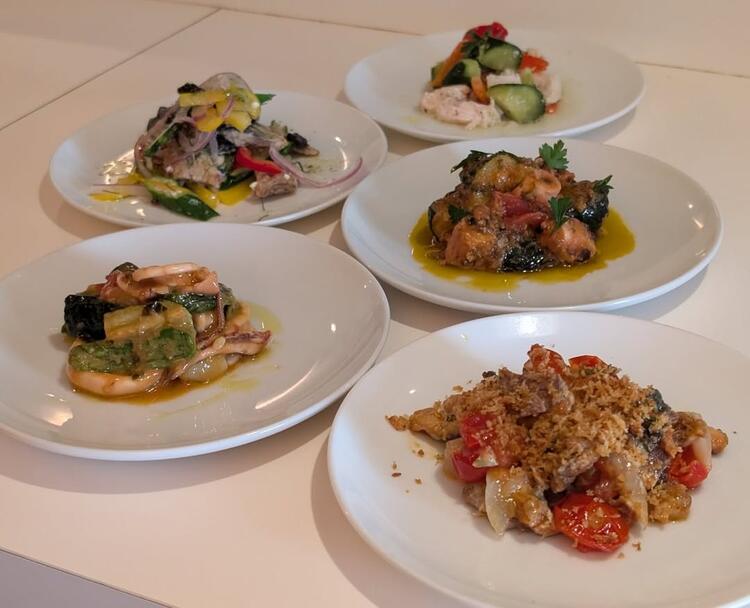 ピッツァ以外のメニューにもこだわりあり