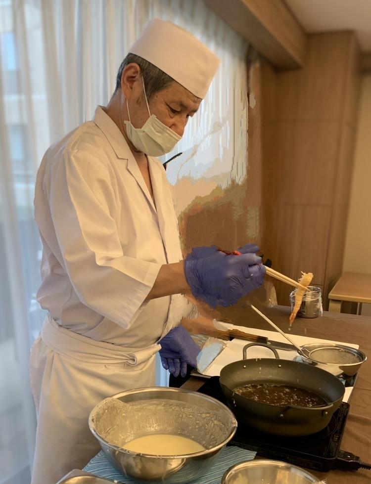 高齢者の方々を笑顔にしましょう