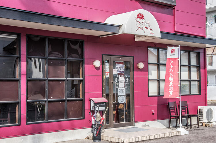 ホールのアルバイトスタッフ募集中！