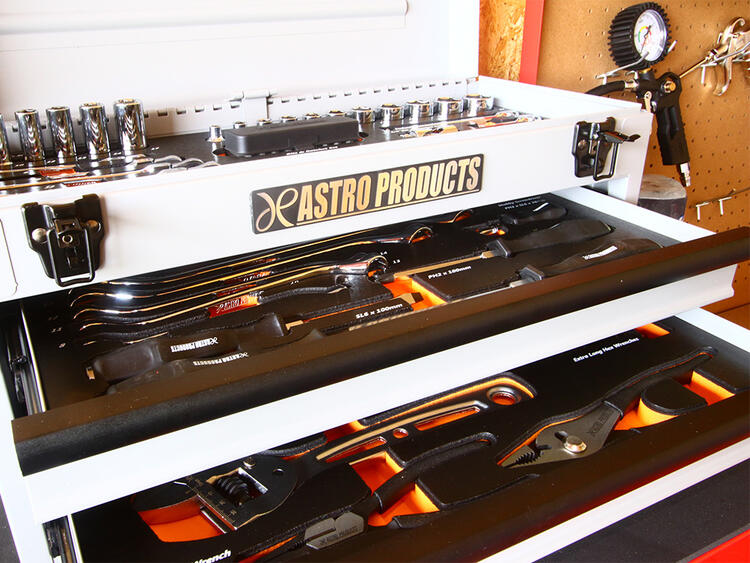 バイク好きの集う民宿で働きませんか？