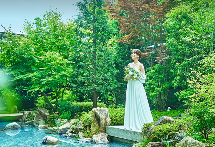 日本庭園と近代建築が調和する美空間