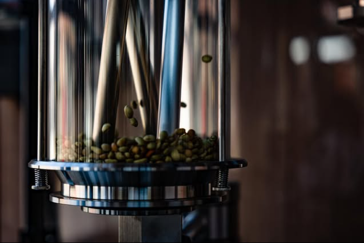 焙煎～ラテアートまで一から学べる環境♪