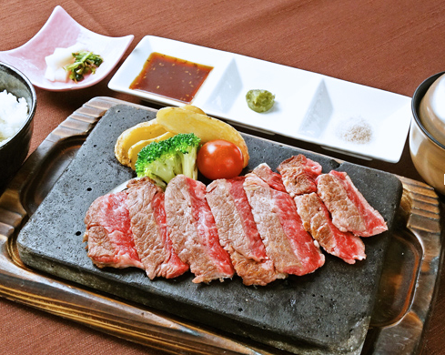 ゴルフ場内のレストランでのお仕事