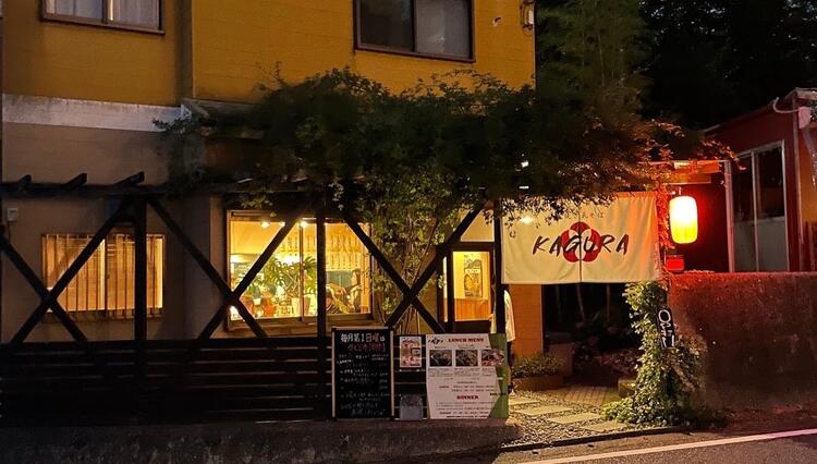 話題の鬼焼き瓦そば専門店！