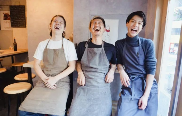 経験豊富なスタッフが楽しく営業中♪