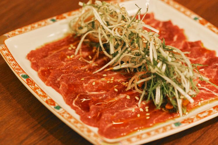 提供予定数量限定のユッケも提供予定です。