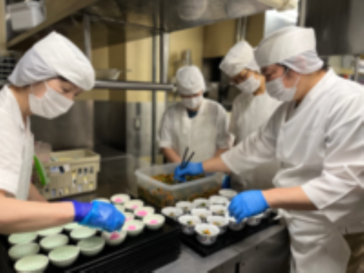 共育の精神で親切丁寧に説明します