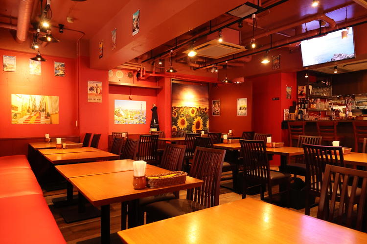 オープニングで盛り上がっております