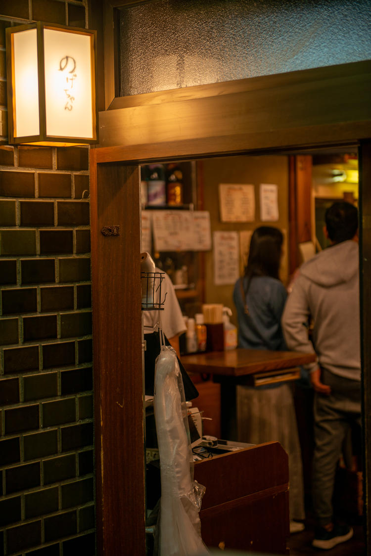 ディープな野毛で営業中♪