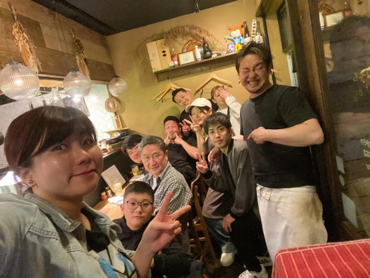 お客様との距離も近い職場です！