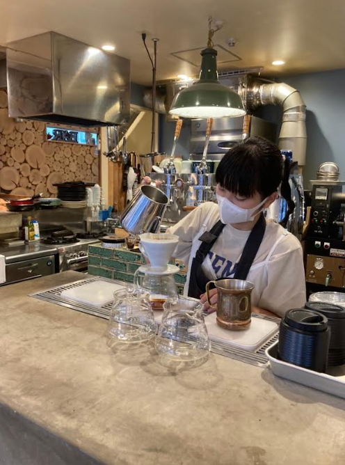 月8日休み＆19:00にはお仕事終了！