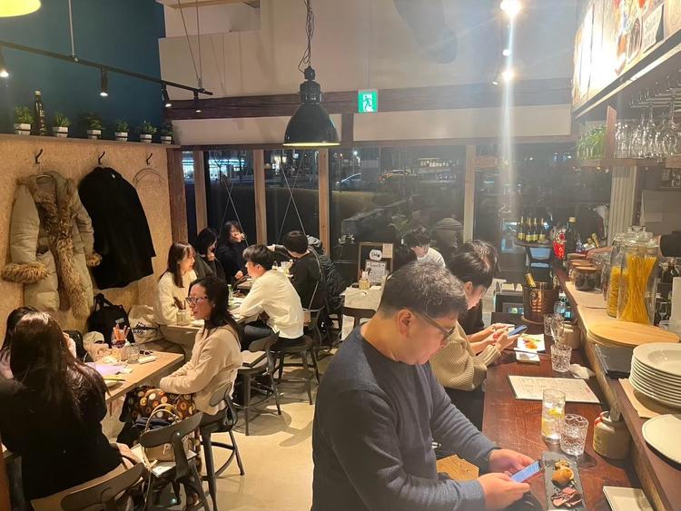 リピーター多数の人気店です♪