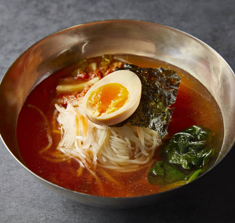 完全週休2日制＆ランチ営業なし！