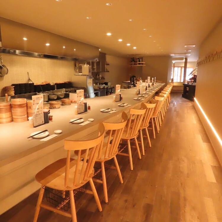 女性でも入りやすいオシャレな雰囲気