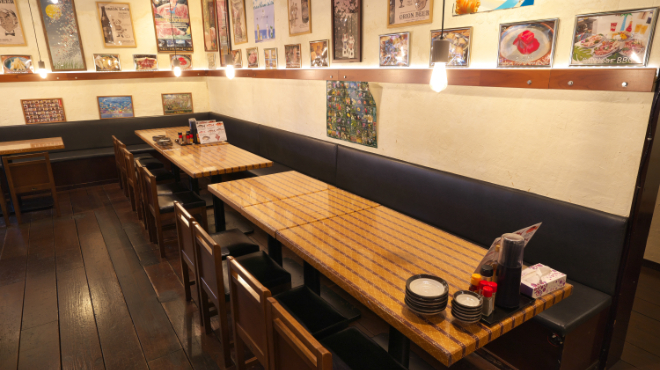 アットホームな雰囲気の店内です◎