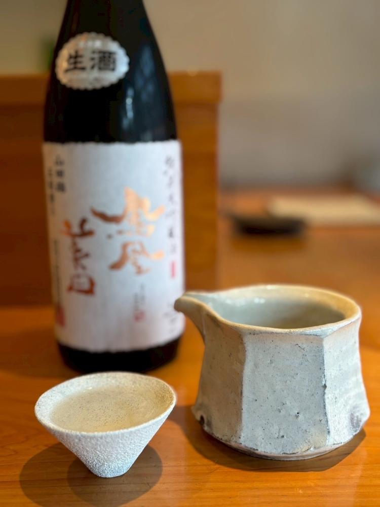 こだわりのお酒や器でおもてなし