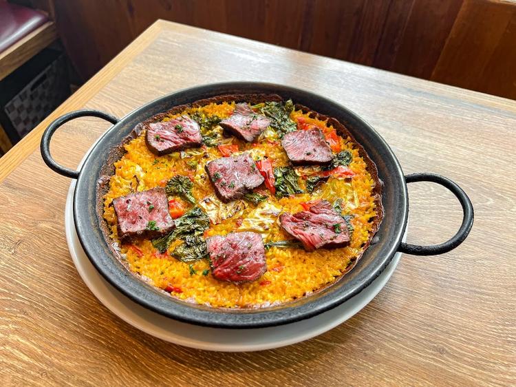 ⏩️自慢のパエリアをお客様にお届け