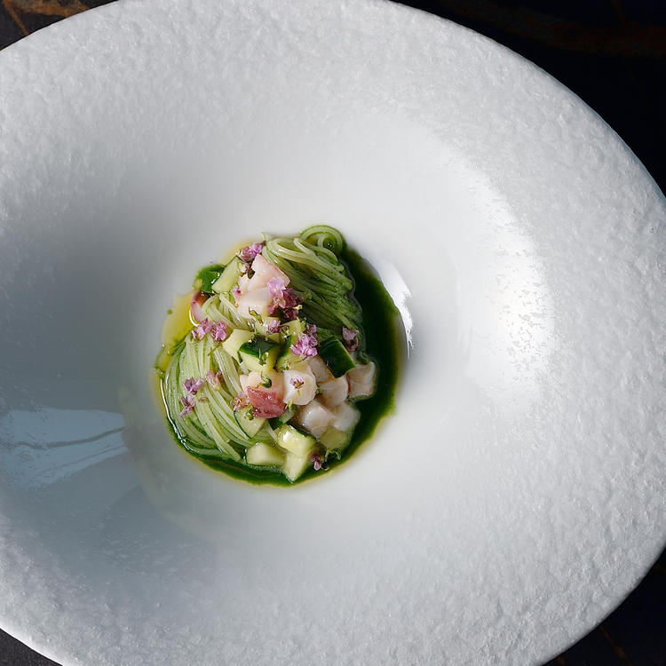 落ち着いた雰囲気の中で働けます◎