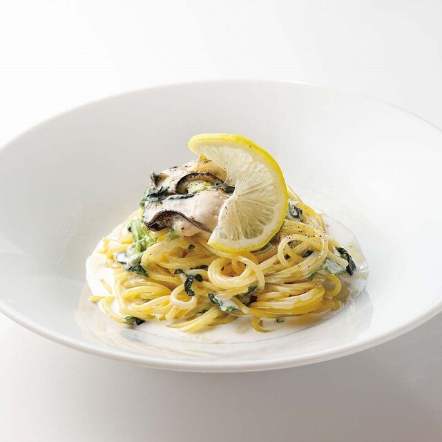牡蠣を使ったイタリアンベースの料理