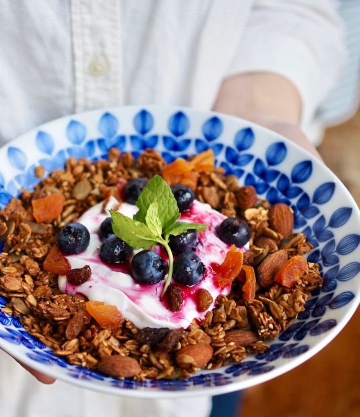 自家製グラノーラも人気メニュー