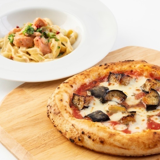 毎朝仕込む、焼きたてピッツァが自慢です♪