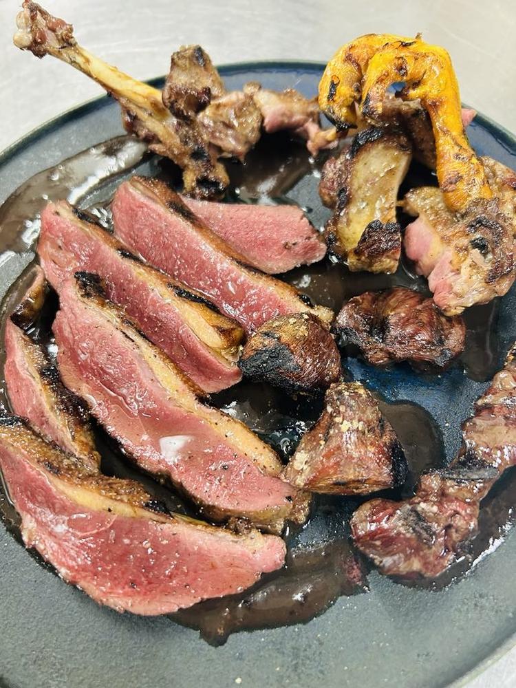 鴨料理がスペチャリテ