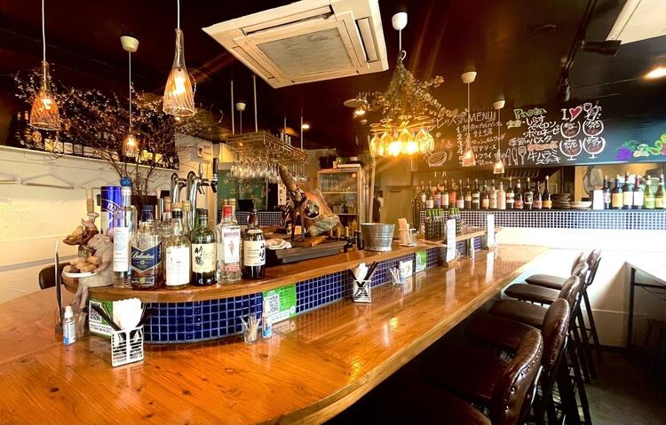 裏道に佇む隠れ家的な雰囲気が魅力♪