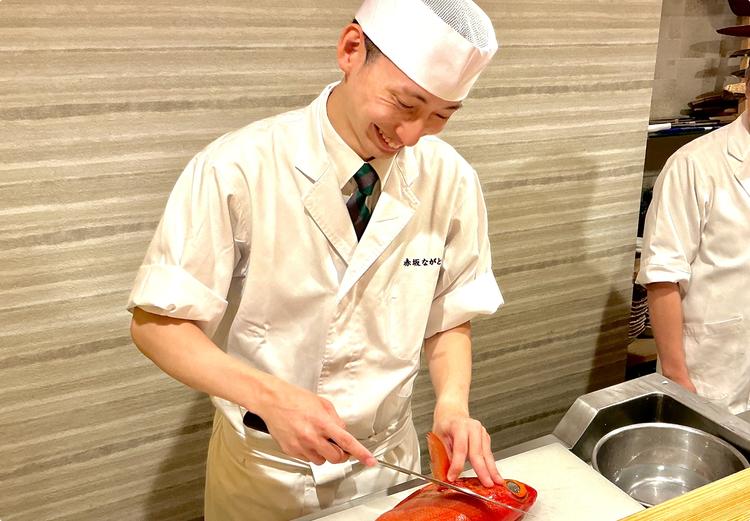 丁寧に楽しく仕込みを行います。