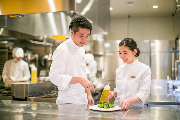 先輩がイチから丁寧にお教えします♪