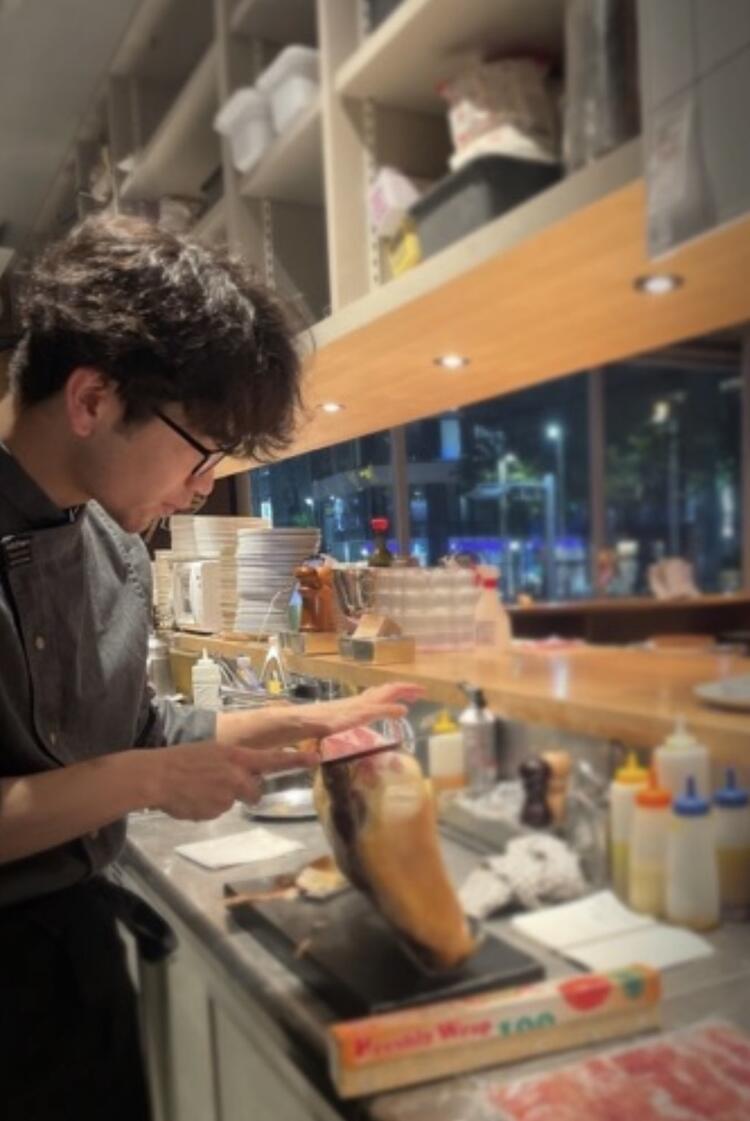 新鮮魚介が美味しい地中海バル★