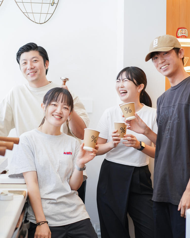 明るくエネルギッシュなバリスタたち