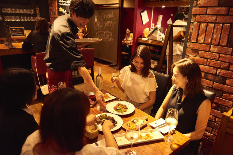 あなたの接客でお客様を笑顔に！