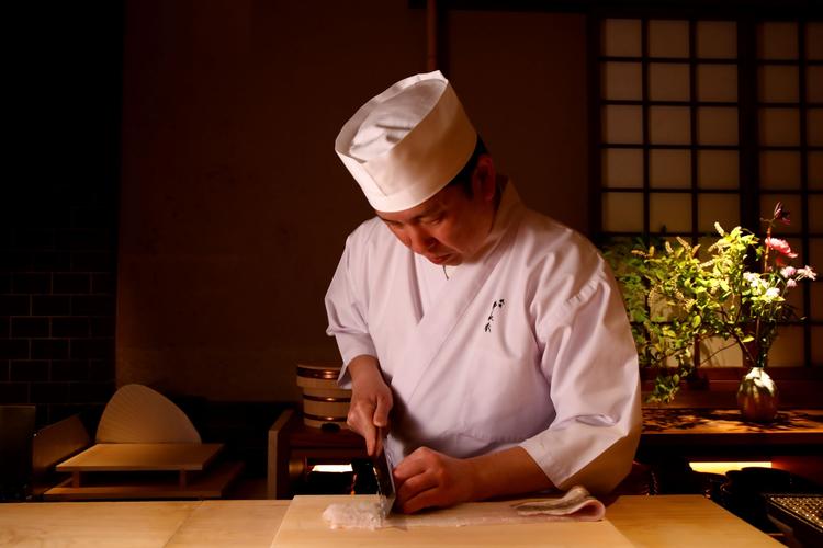 店主澤田が織り成す京懐石と稀少な日本酒を