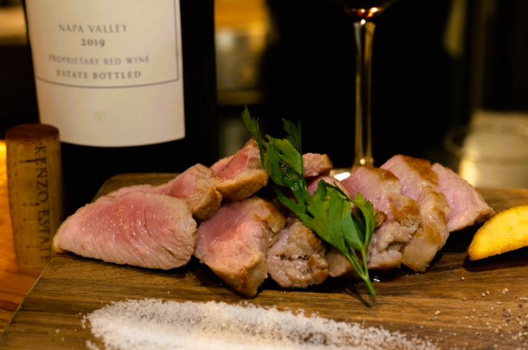 ソムリエが厳選したワインが充実♪