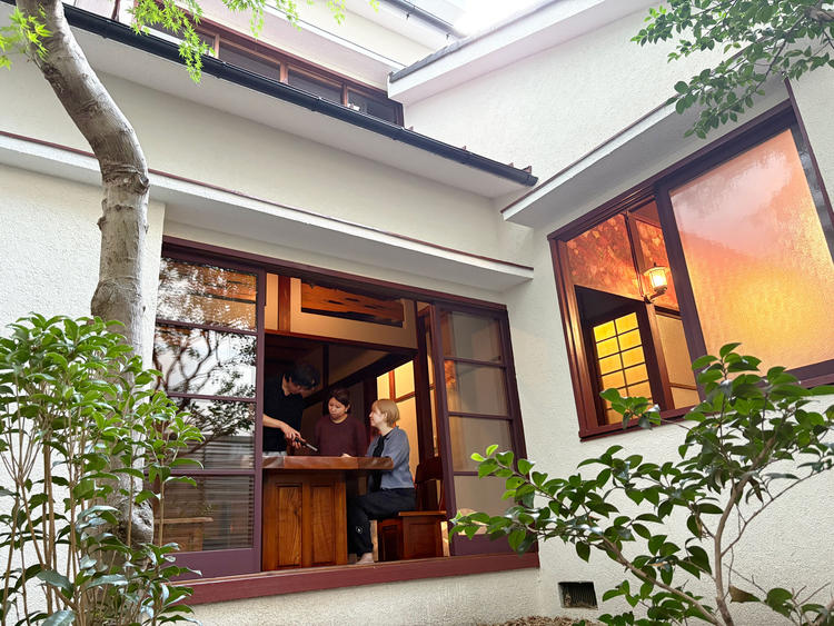 古民家をリノベしたオシャレで落ち着く空間