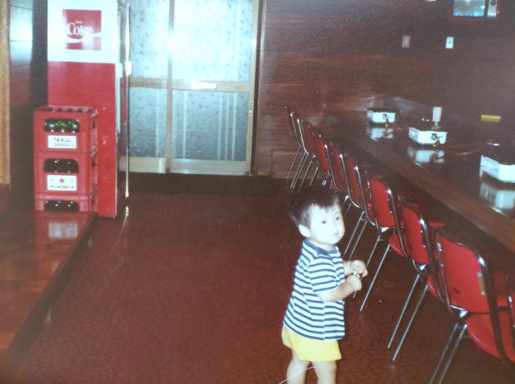 北見紋別網走ホルモン焼の元祖！↑昔の社長