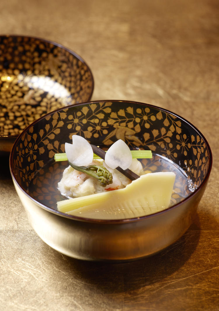 出汁が優しく、心がほっとする料理をお届け