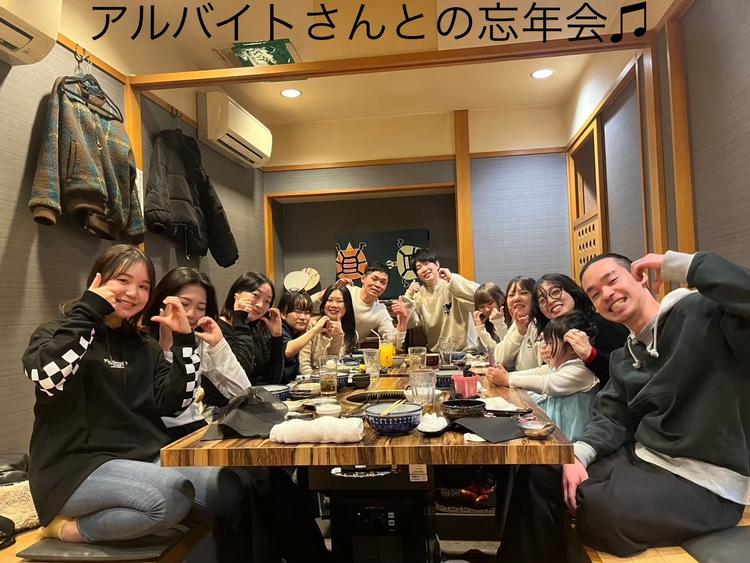 毎年年末には全員参加の忘年会をやります！