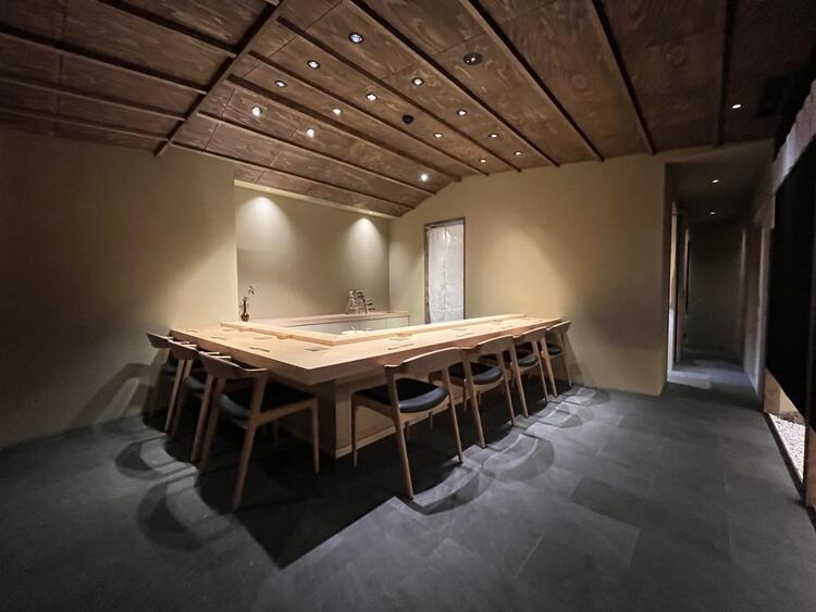 大阪屈指の名店出身の店主が営むお店