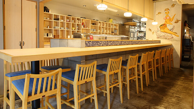 求めているのは魚をさばける方！