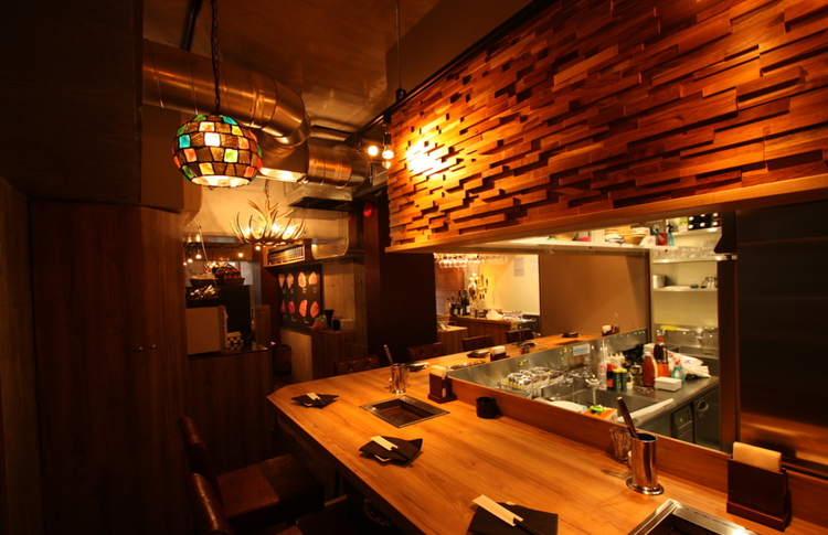 西新宿にある隠れ家的な焼肉店