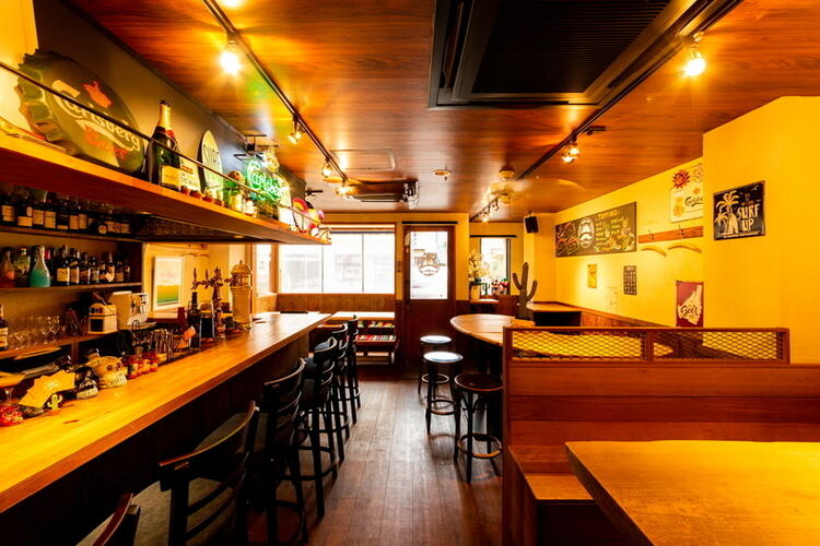 明るく開放的な店内★