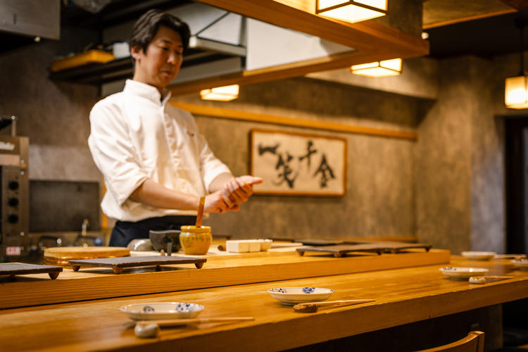 旬の食材を使用した、見て楽しい逸品も